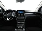 Mercedes GLC 220 FV23% 4x4 automat full LED navi klima auto kamery i czujniki parkowani - 15
