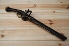 Sprzedam stary pistolet czrnoprochowy z zamkiem kołowym - 1
