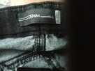 40 spodnie jeansy damskie Denim Essentials czarne - 9