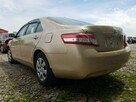 Toyota Camry Base 2.5 benz. VVTi 178 KM 6-bieg. automat 2009 - 10