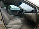 Toyota Camry Base 2.5 benz. VVTi 178 KM 6-bieg. automat 2009 - 12