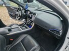 Jaguar XE - 13