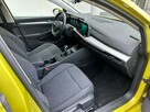 Volkswagen Golf 1.0 TSI Life, Salon Polska, 1 właściciel, jak NOWY, Gwarancja, FV23! - 16
