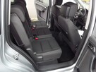 Volkswagen Touran - 12