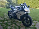 Aprilia RSV4 1000R - 2