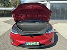 Tesla Model X - 11