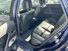 Toyota Avensis - 16
