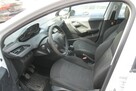 Peugeot 208 - 8