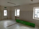 Duży lokal handlowo-usługowy. Parter, 3 wejścia, WC, witryny. - 12