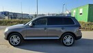 Volkswagen Touareg 4X4  automat  super stan mały przebieg xsenon - 4