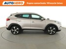 Hyundai Tucson Premium automat 177KM 4x4 skóra navi kamera LED hak grzane+wentyl. fot - 9