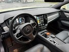 Volvo V90 2.0-198KM Lift Bogate wyposażenie Okleina- kolor czarny - 2