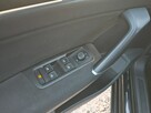 Volkswagen Touran - 12