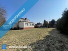 Duża działka pow .1111 m2 z domem w Centrum 200m od szkoły, budynek z garażem - 10