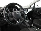 Opel Astra navi klima grzane fotele kamera i czujniki parkowania - 14