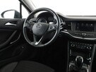 Opel Astra navi klima grzane fotele kamera i czujniki parkowania - 16