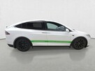 Tesla Model X - 8