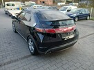 Honda Civic 1.8i alufelgi klimatronik czujniki alkantara 6 biegów stanBDB - 5