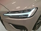 Volvo S60 VAT 23% Plus Bright 2.0 B4 mHEV 197KM automat 2022 r., salon PL, HAK - 9