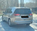 CHRYSLER PACIFICA Hybryda Plug In - dach panoramiczny - 11