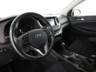 Hyundai Tucson automat 4x4 navi klima auto grzane fotele kamera i czujniki parkowania - 14