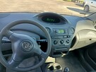 Toyota Yaris 1.0 04r - 7