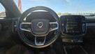 Volvo XC 40 biała perła  R design AWD - 9