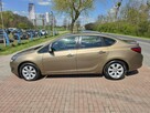 Opel Astra Sedan 1,4 benzynka w pięknym kolorze niski przebieg 117 tys - 3