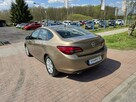 Opel Astra Sedan 1,4 benzynka w pięknym kolorze niski przebieg 117 tys - 4