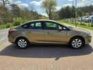 Opel Astra Sedan 1,4 benzynka w pięknym kolorze niski przebieg 117 tys - 9