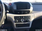 Nissan Almera Tino 1.8 zadbane wnętrze - 4