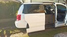 Dodge Caravan przystosowany do przewozu niepełnosprawnych - 8