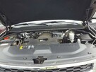 Chevrolet Suburban 2017, 5.3L, C1500, porysowany lakier - 9