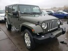 Jeep Wrangler 2016. 3.6L, 4x4, unlimited sahara, uszkodzony bok - 2