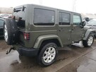 Jeep Wrangler 2016. 3.6L, 4x4, unlimited sahara, uszkodzony bok - 3