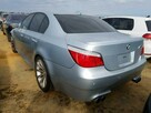 BMW M5 2010, 5.0L, porysowany lakier - 3