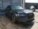 Chrysler 300C 2018, 3.6L, porysowany lakier - 2