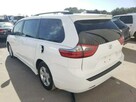 Toyota Sienna 2020, 3.5L, wersja LE, porysowany lakier - 4