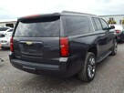 Chevrolet Suburban 2017, 5.3L, C1500, porysowany lakier - 4