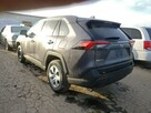 Toyota RAV-4 2020, 2.5L, wersja LE, porysowany lakier - 3