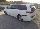 Toyota Sienna 2020, 3.5L, uszkodzony tył - 3