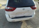 Toyota Sienna 2020, 3.5L, uszkodzony tył - 5