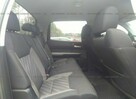 Toyota Tundra 2018, 5.7L, 4x4, uszkodzony tył - 7