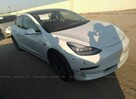 Tesla Model 3 2020, 4x4, uszkodzony tył - 2