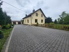 Dom na kształtnej działce z altaną i dużym ogrodem - 2
