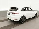 Porsche Cayenne Turbo 2022 V8 - 5