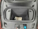 Porsche Taycan 4 - 12