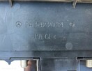 SKRZYNKA BEZPIECZNIKÓW MERCEDES-BENZ AXOR 01-04 9415422034 0 - 2