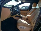 Porsche Macan Sport Chrono Package - 8