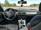 BMW Seria 3 318d DPF Touring - 6